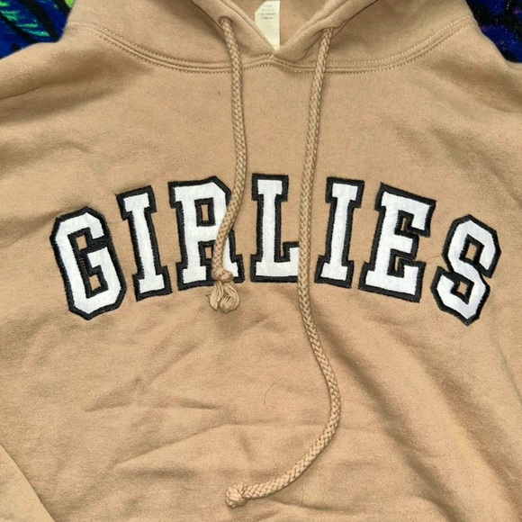 Larray “GIRLIES” Tan Hoodie Medium - Picture 2 of 4